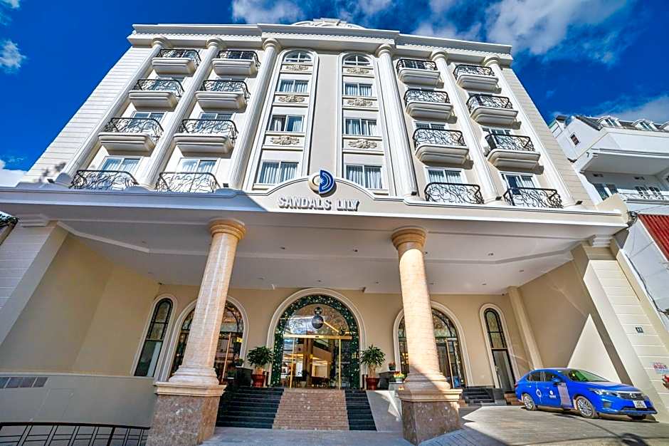 Sandals Lily Hotel
