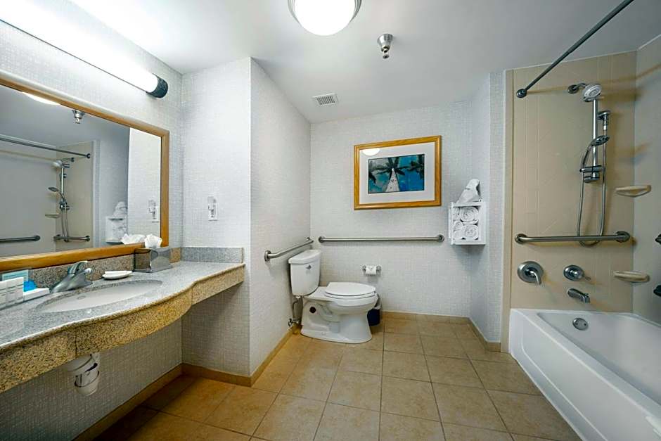 Hampton Inn By Hilton And Suites Madera