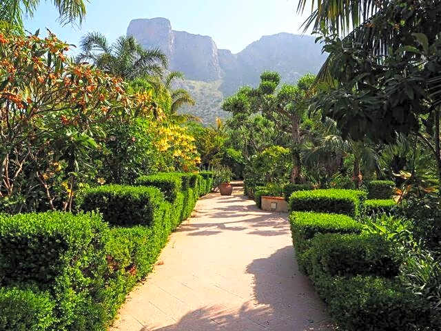 Villa Megna - Green Paradise B&B