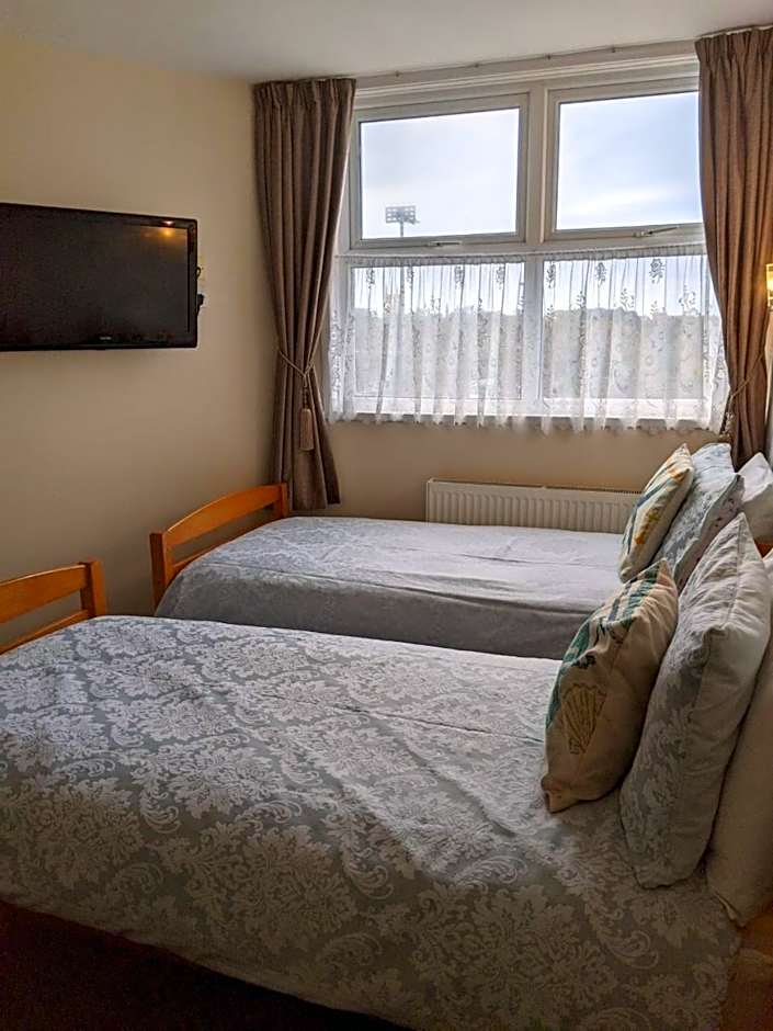 Cleasewood Guest House