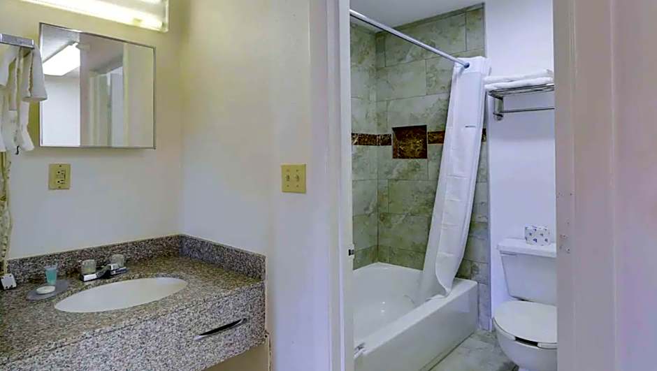 Magnuson Hotel Bradenton