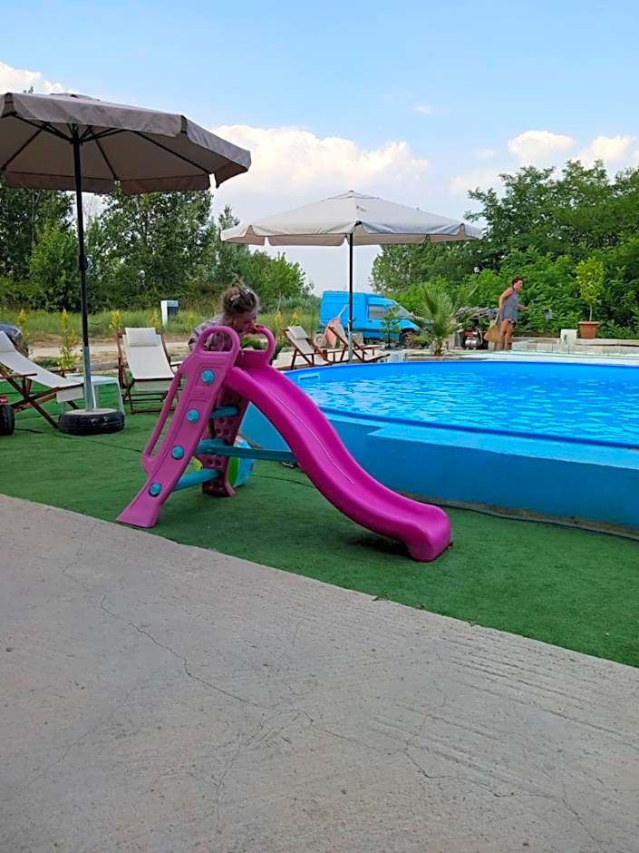 Oasis luxury apartments