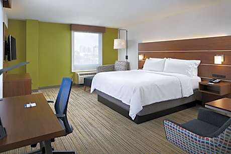 Standard King Room - Communications Accessible