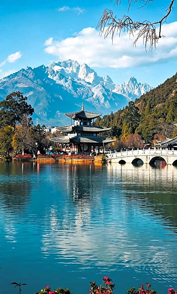Lijiang Lize Graceland Artistic Suite Hotel