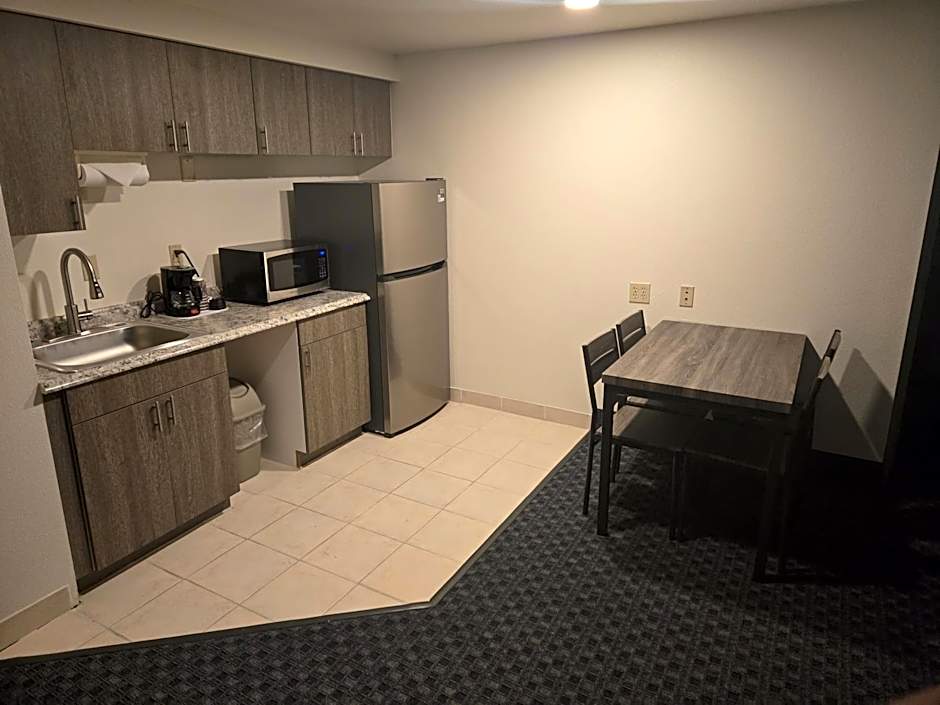 Allure Suites of Fort Myers