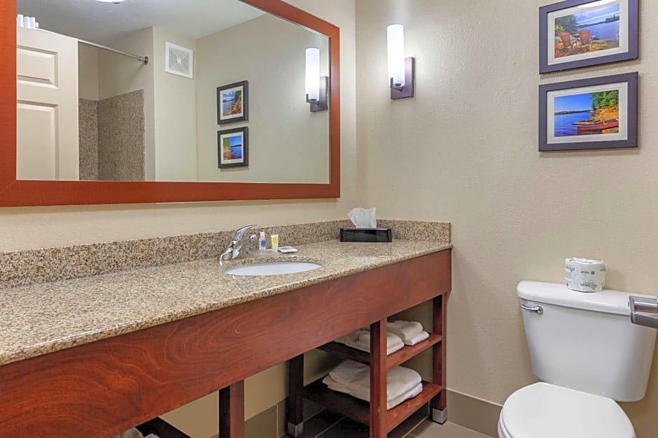 Comfort Suites Oshkosh