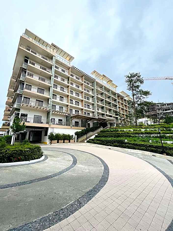 BRISTLE RIDGE (DMCI)