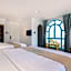 La Casa Hotel
