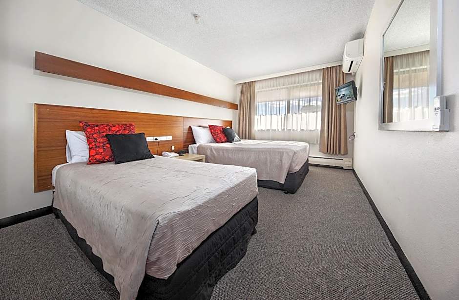 Belconnen Way Hotel & Serviced Apartments