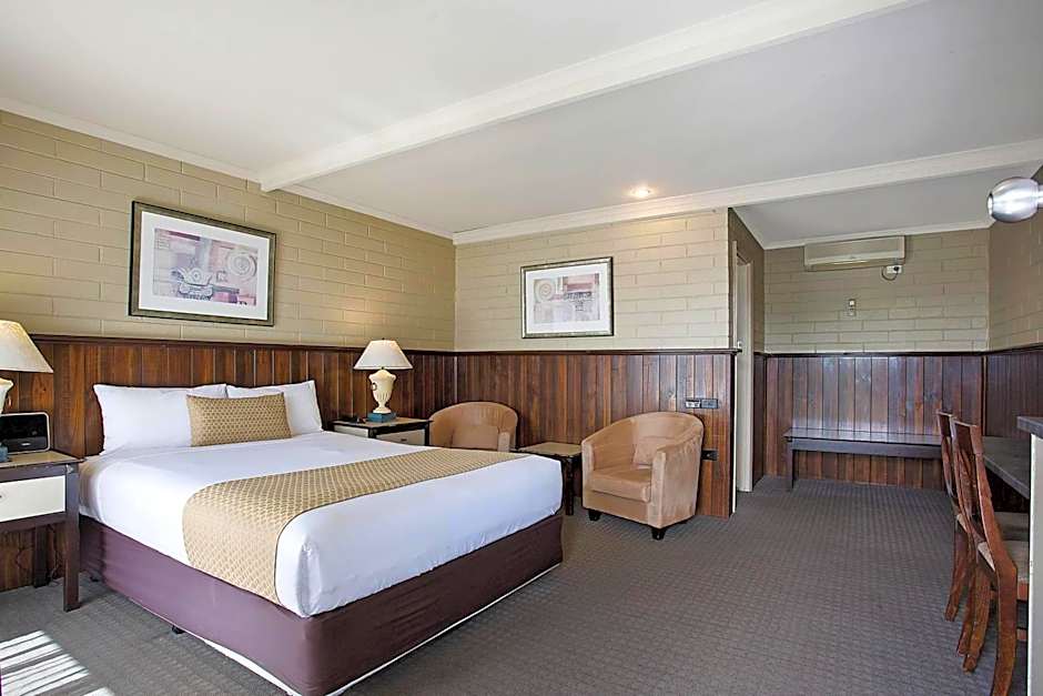 Comfort Inn On Raglan