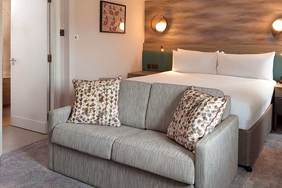 DoubleTree by Hilton Bath