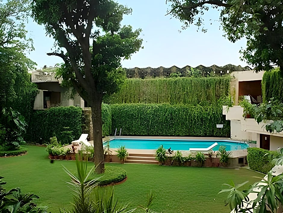 Rajdarshan - A Lake View Hotel