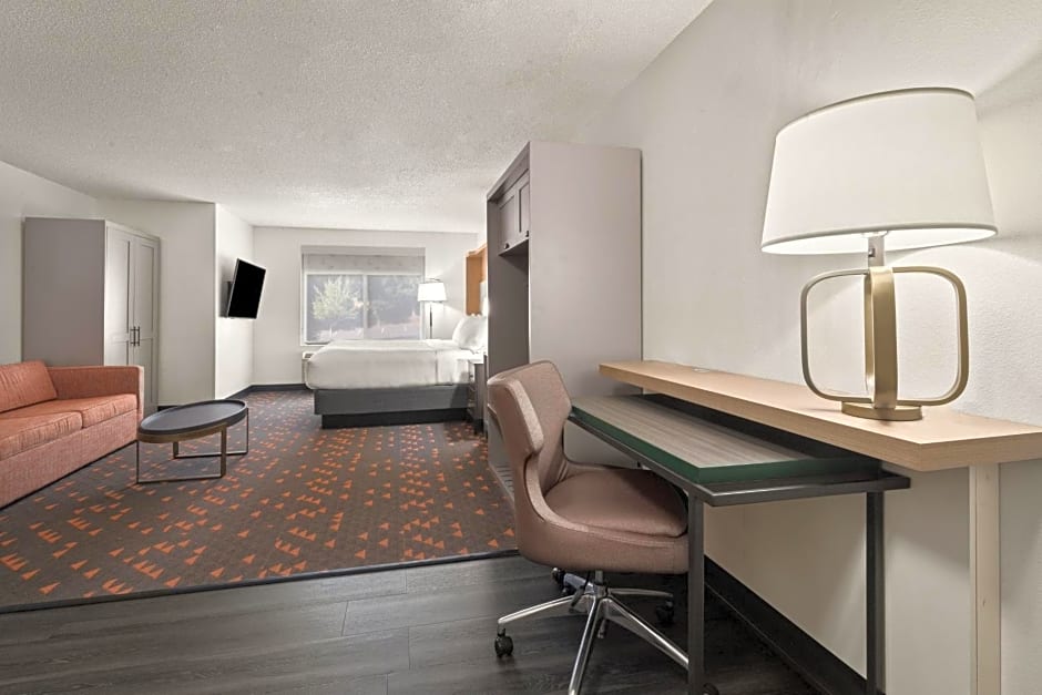 Holiday Inn & Suites Bothell an IHG Hotel