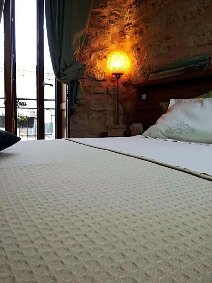 Aljama - Downtown B&B