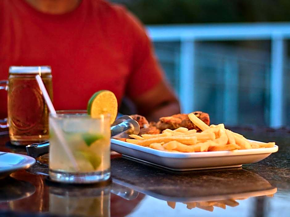 Continental Inn Hotel