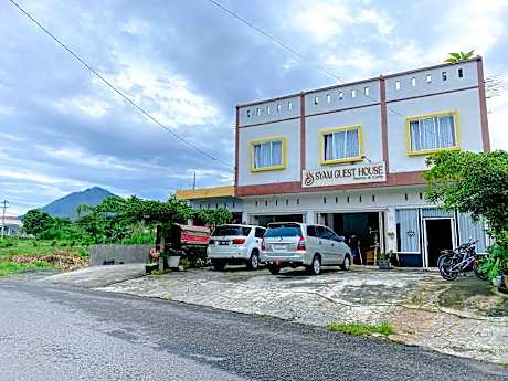 Syam Guest House