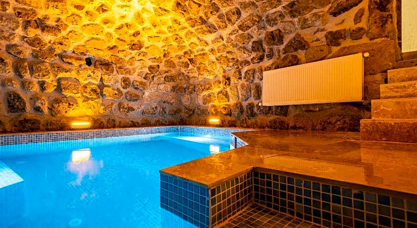 Atilla's Cave Hotel