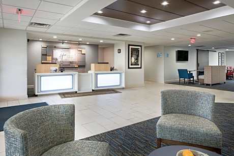 Holiday Inn Express Louisville Northeast By IHG