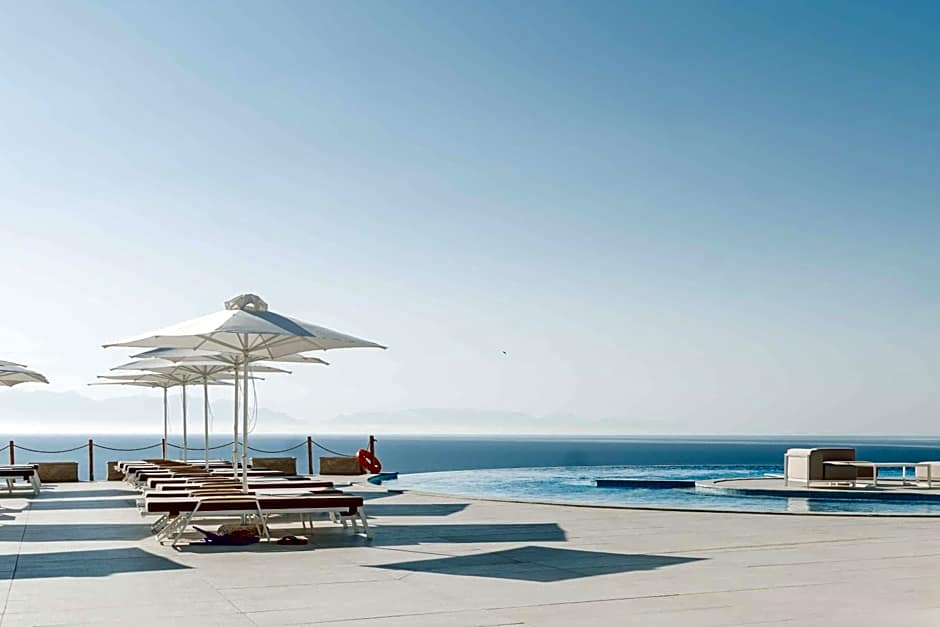 WHITE DONKEY BOUTIQUE Hotel