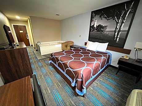 Deluxe Queen Room - Non-Smoking