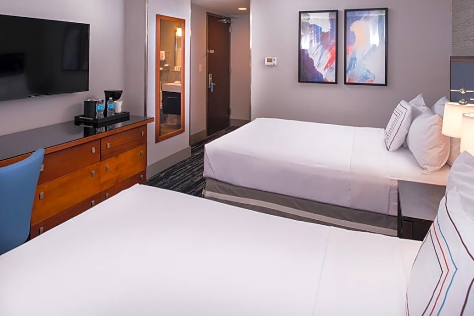 Fairfield Inn & Suites by Marriott New York Manhattan/Times Square