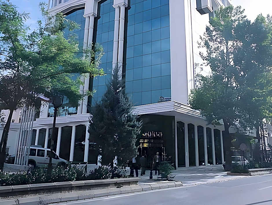 Akar International Hotel