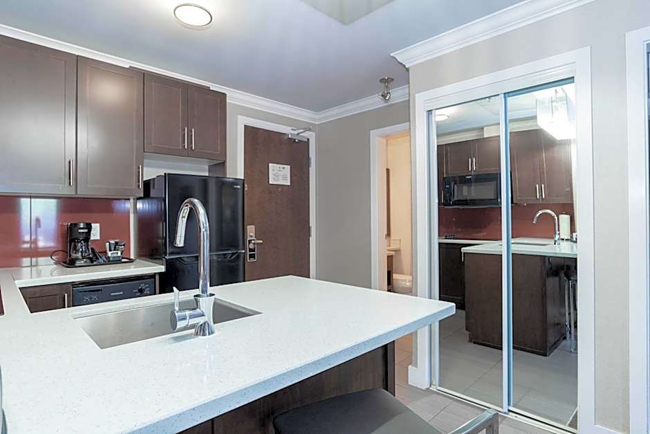 Sandman Hotel & Suites Calgary South