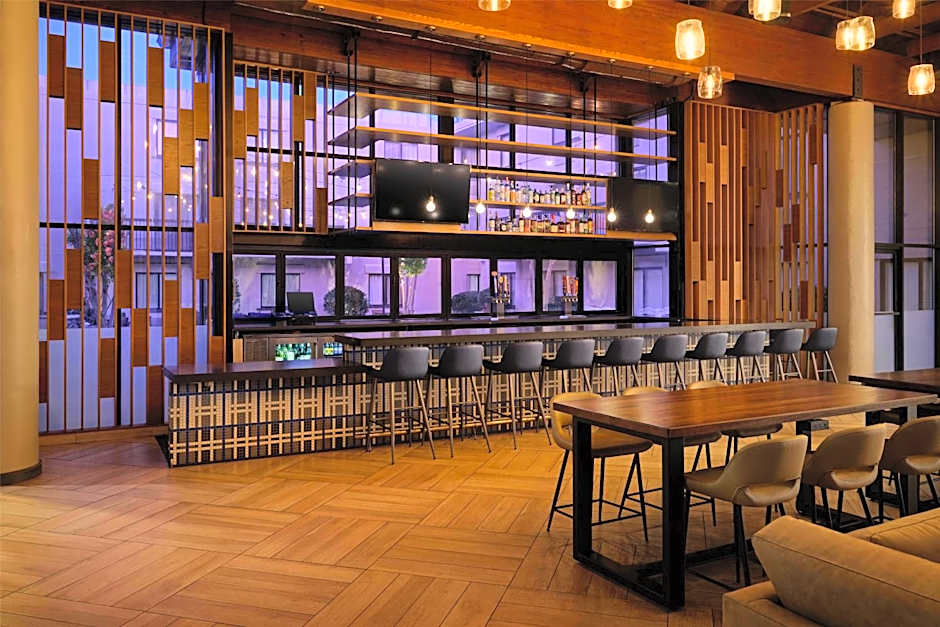 DoubleTree by Hilton Gainesville