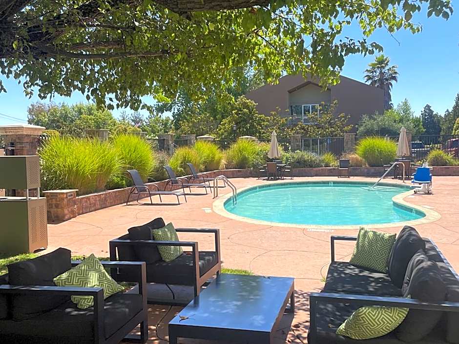 Hotel Indigo Napa Valley By IHG