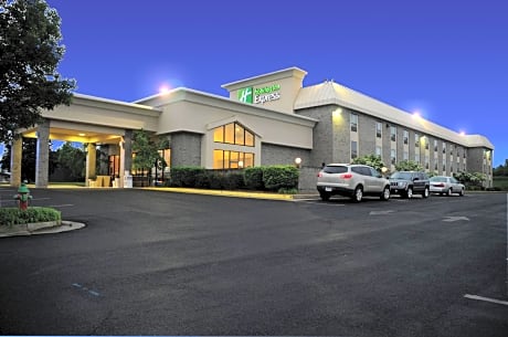 Holiday Inn Express Stephens City, an IHG Hotel
