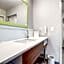 Hampton Inn & Suites Cincinnati Midtown Rookwood