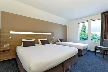 One Double Bed One Single Bed - Superior Room