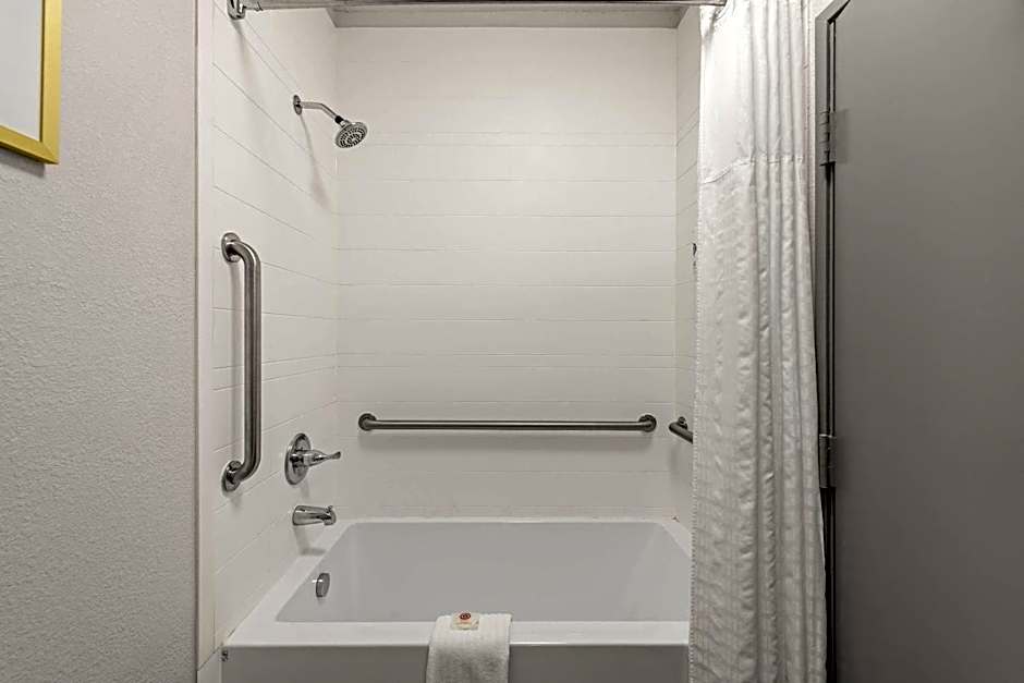 Comfort Inn & Suites Olathe - Kansas City