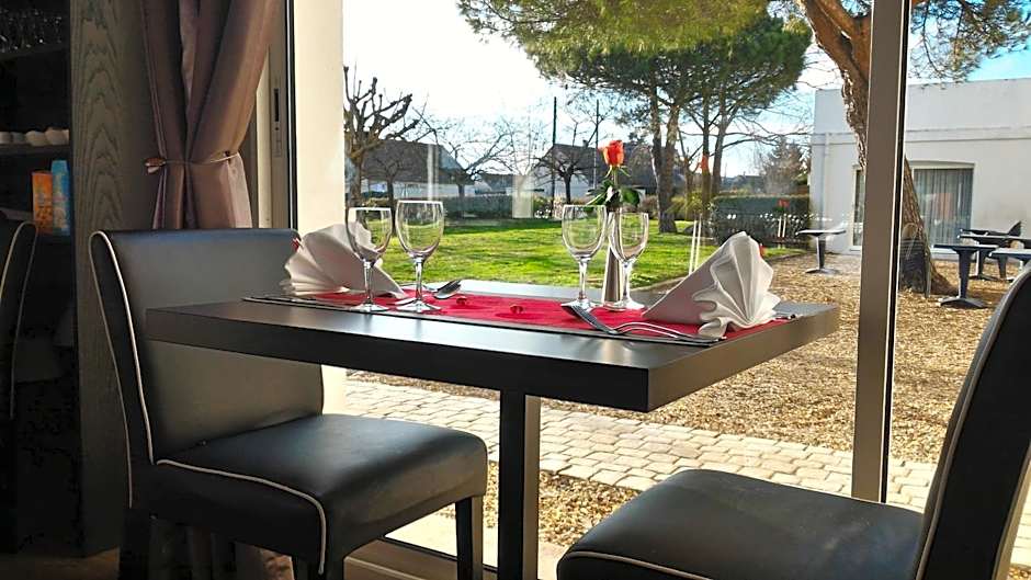 Logis Hôtel Restaurant des Châteaux