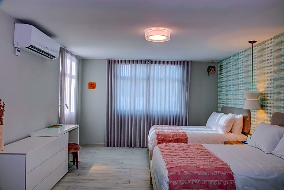 Tropica Beach Hotel