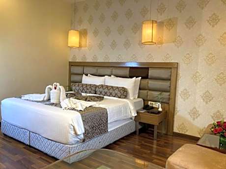 Signet Room