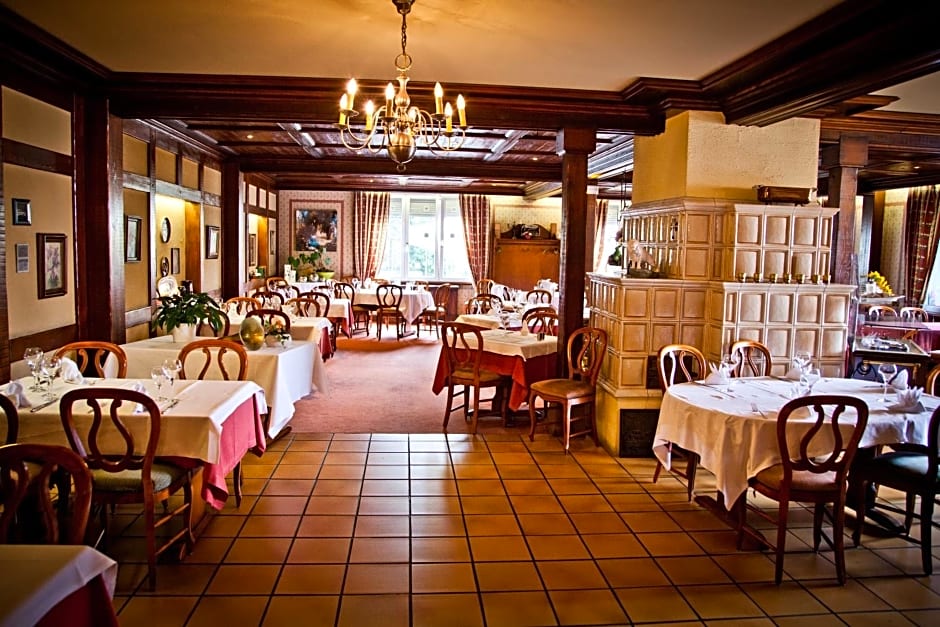 Logis Hotel Aux Comtes De Hanau