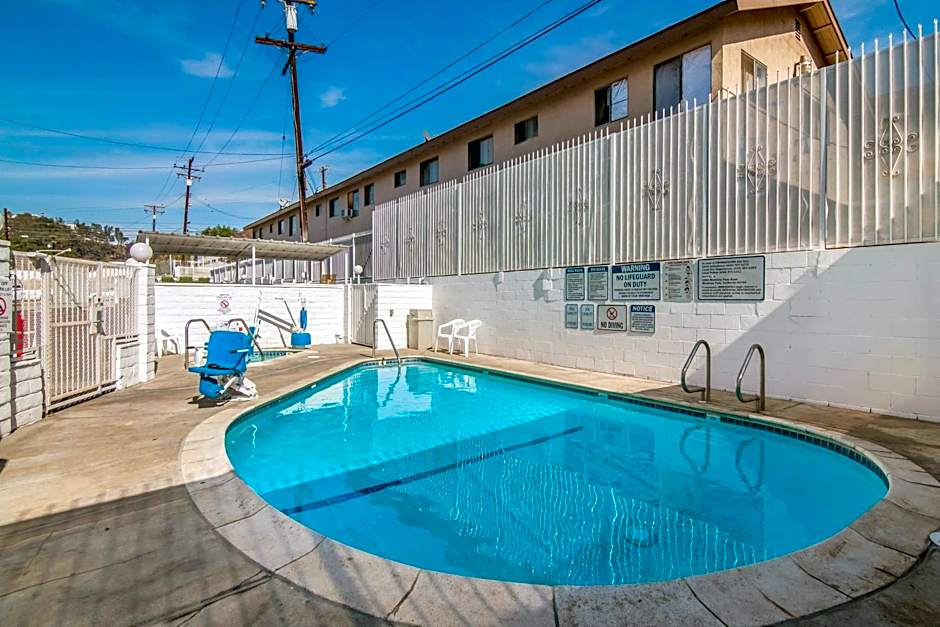 Motel 6 Monterey Park