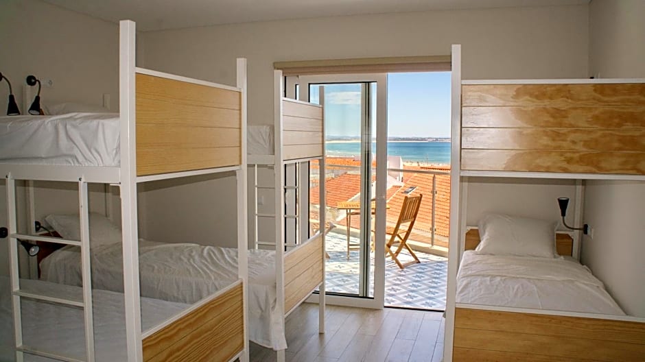 Topcity Hostel & Suites