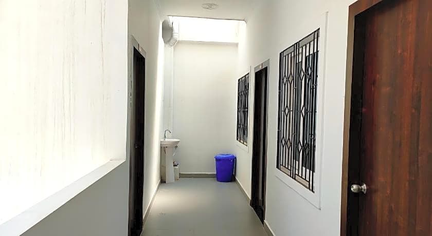 Khushi Paying Guest House