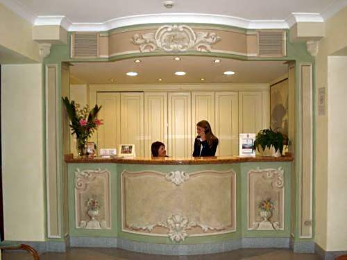 Hotel Lario