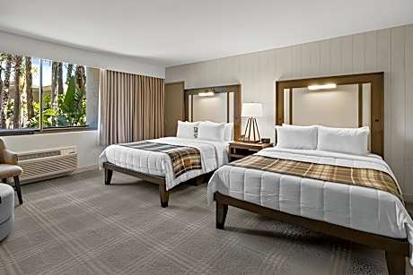 Double Queen Room
