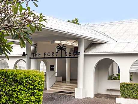 Mantra PortSea Port Douglas