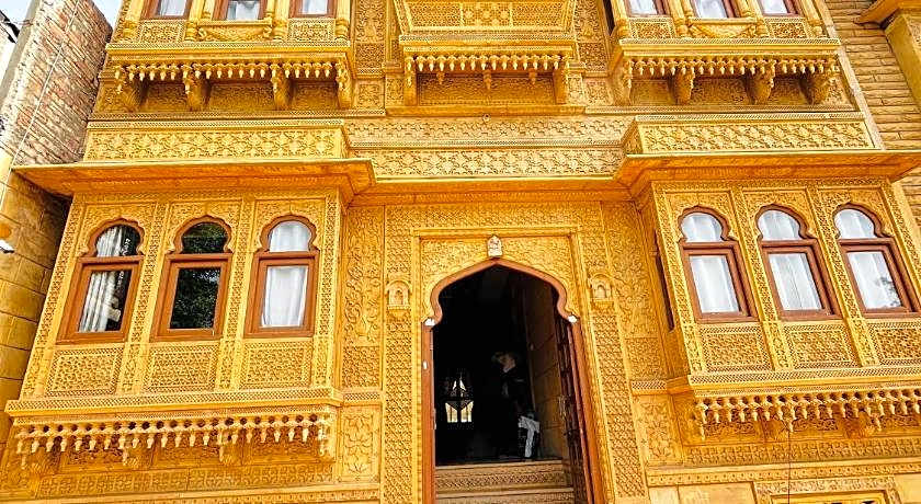 Golden Marigold Hotel