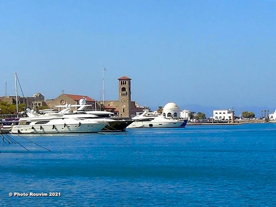 Star Sianna Village Rooms to let