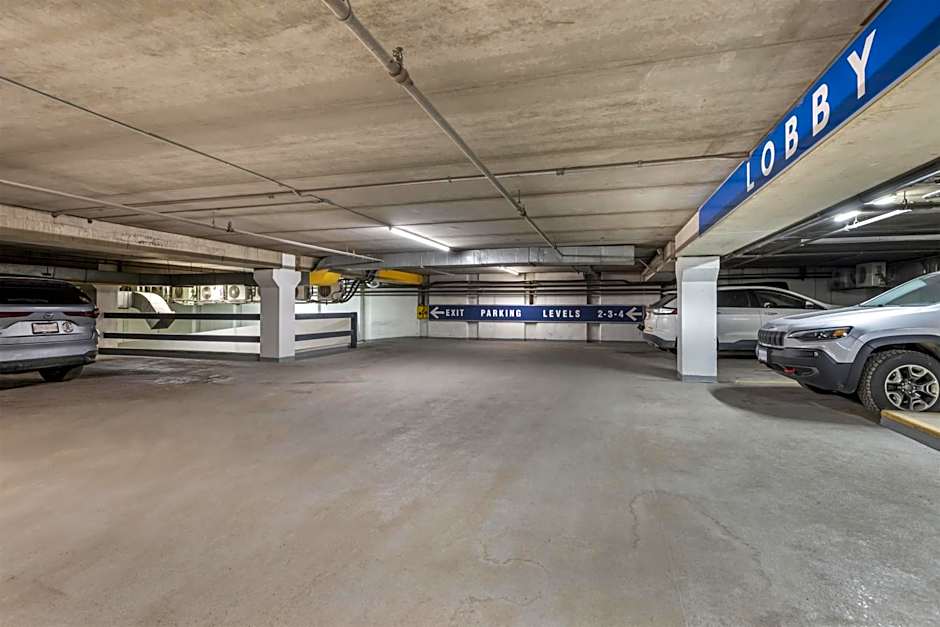 Best Western Plus Port O'Call Hotel