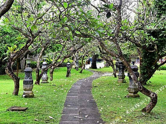 Inna Bali Beach Garden