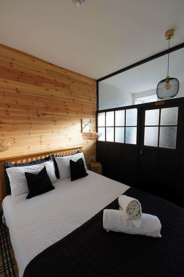 Cwmcarn Hotel & Bunkhouse