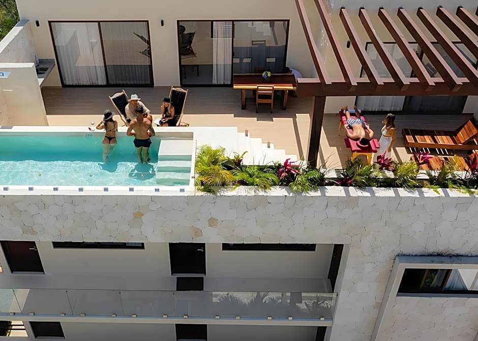 Apartment and Penthouse Blue Luxury Kukulkan Tulum