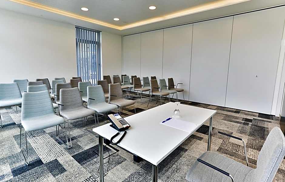 Holiday Inn Express Karlsruhe - City Park By IHG